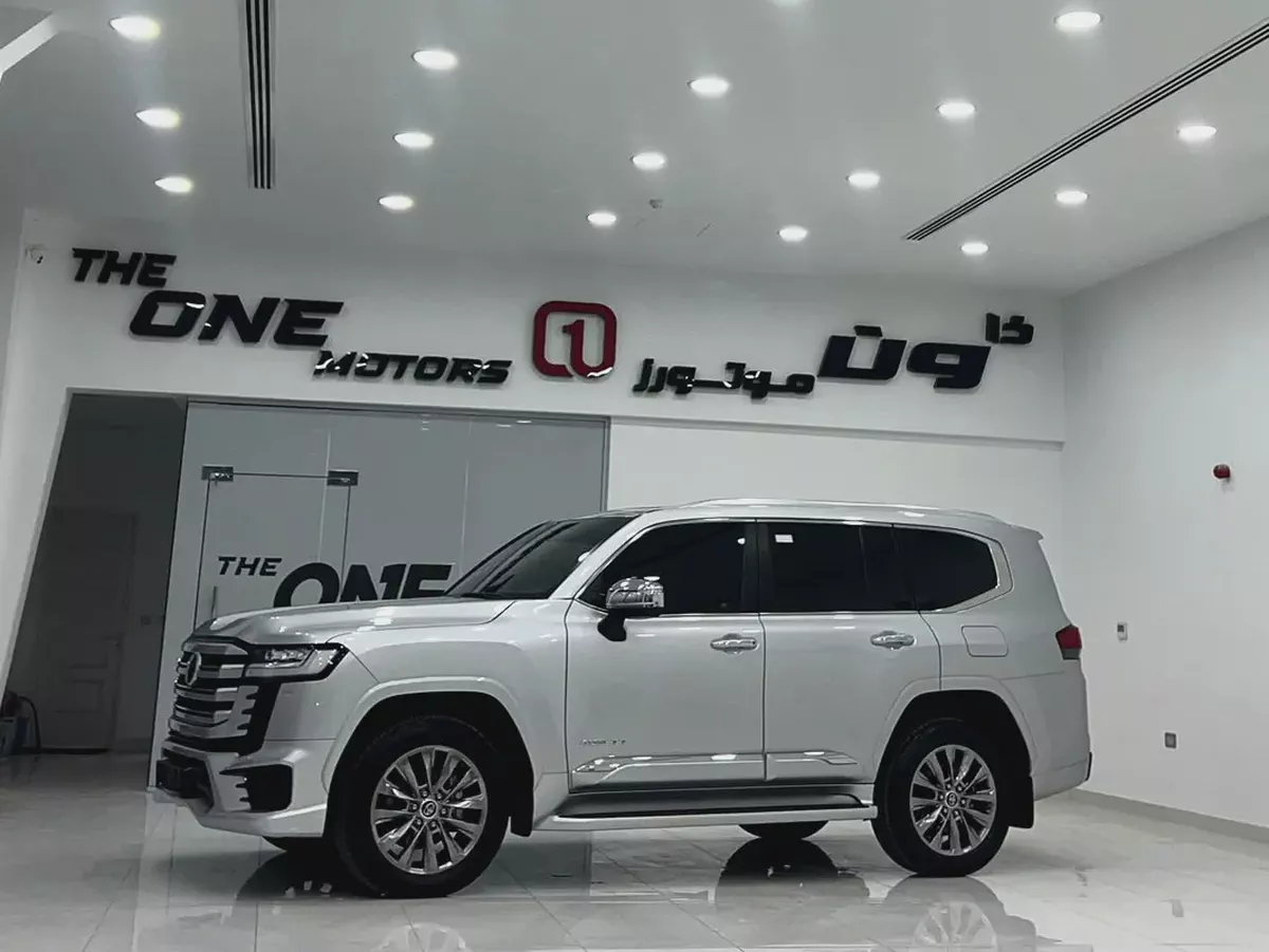 Toyota Land Cruiser VXR 2025 3.5L Turbo GCC Specs Under Warranty-2-2