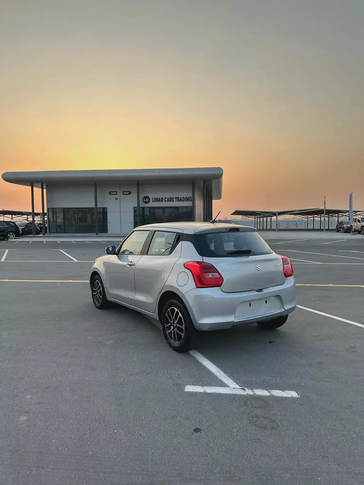 2023 Suzuki Swift GLX - GCC Specs - Excellent Condition-4-4