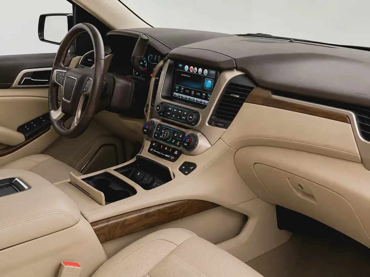 AED 2,115 P.M 0% DP | GMC Yukon Denali 2020 | GCC | Original Paint | 106K KM | 6.2L V8-11-11