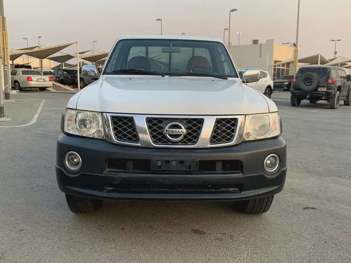 Nissan Patrol Pickup 2017 GCC Specs-2-2