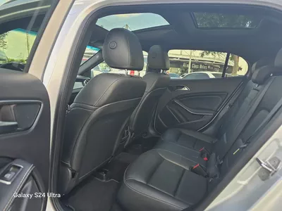 2020 Mercedes-Benz GLA 250 4Matic - American Very clean car-11