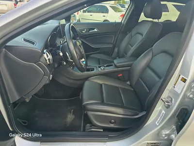 2020 Mercedes-Benz GLA 250 4Matic - American Very clean car-13