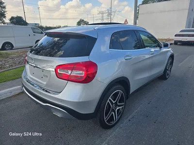 2020 Mercedes-Benz GLA 250 4Matic - American Very clean car-5