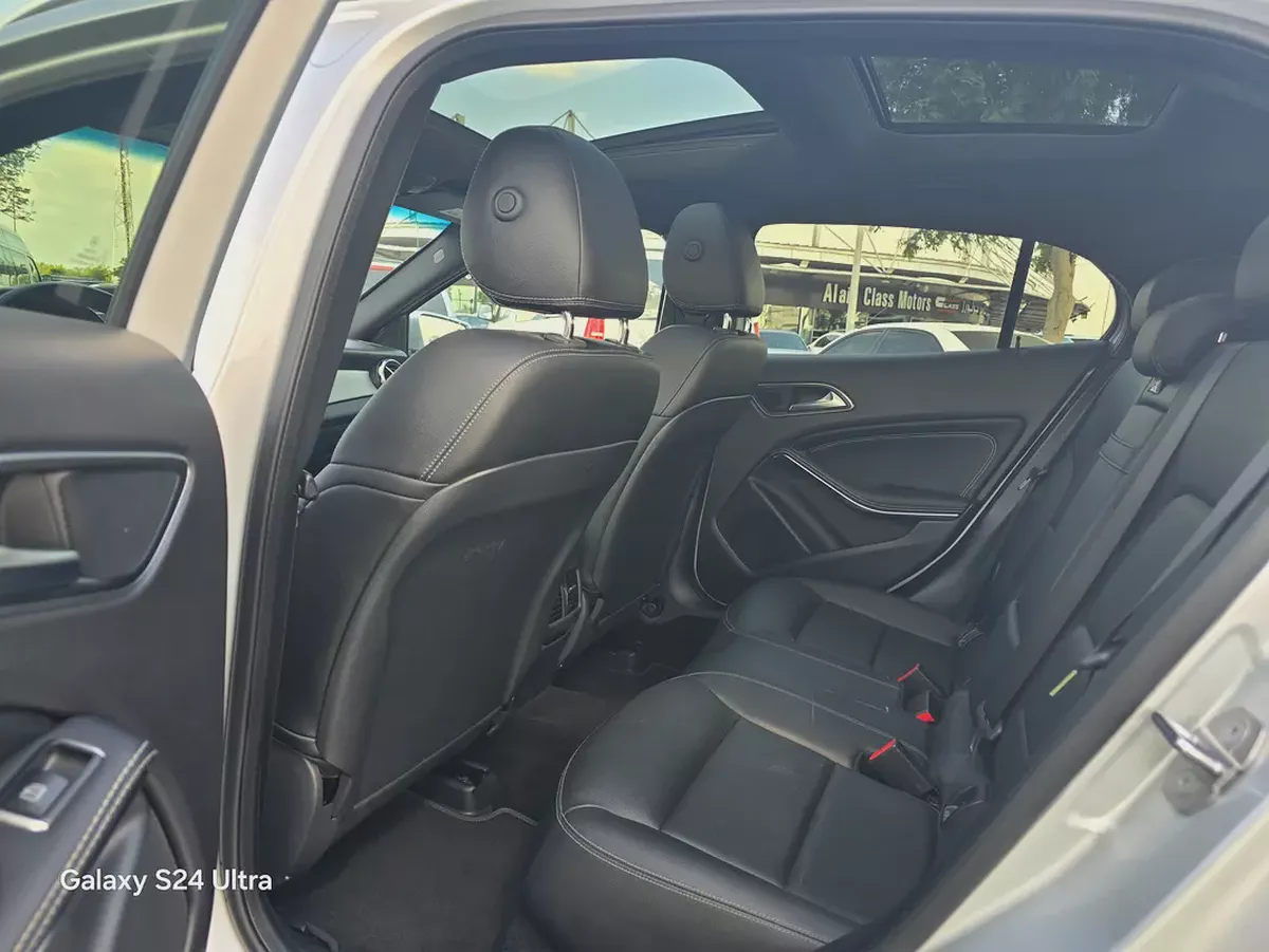 2020 Mercedes-Benz GLA 250 4Matic - American Very clean car-11-11