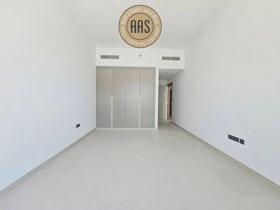 One Month Free Spacious One Bedroom Apartment with All Amenities-10