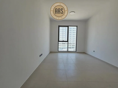 One Month Free Spacious One Bedroom Apartment with All Amenities-8