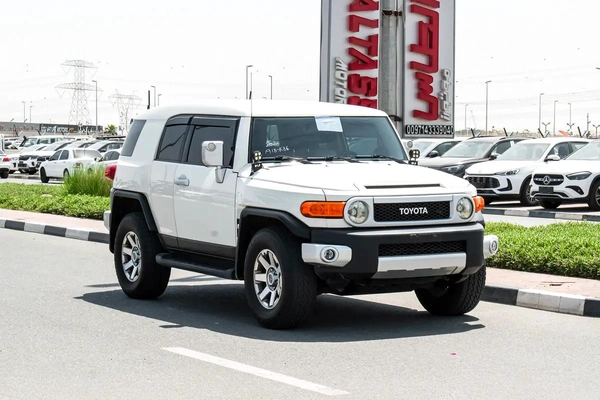 Toyota FJ Cruiser VXR 2021 - GCC Specs - Excellent Condition