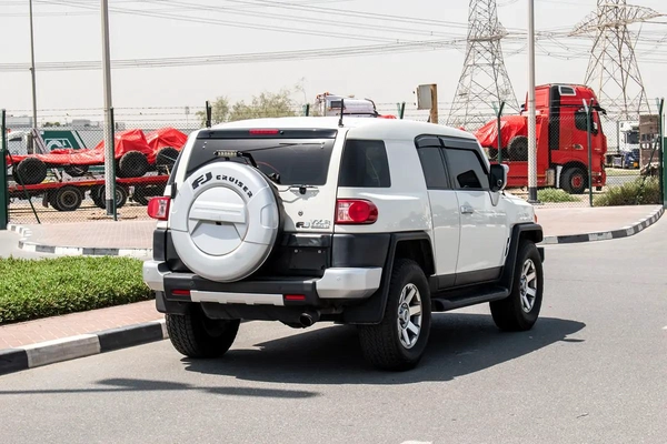 Toyota FJ Cruiser VXR 2021 - GCC Specs - Excellent Condition