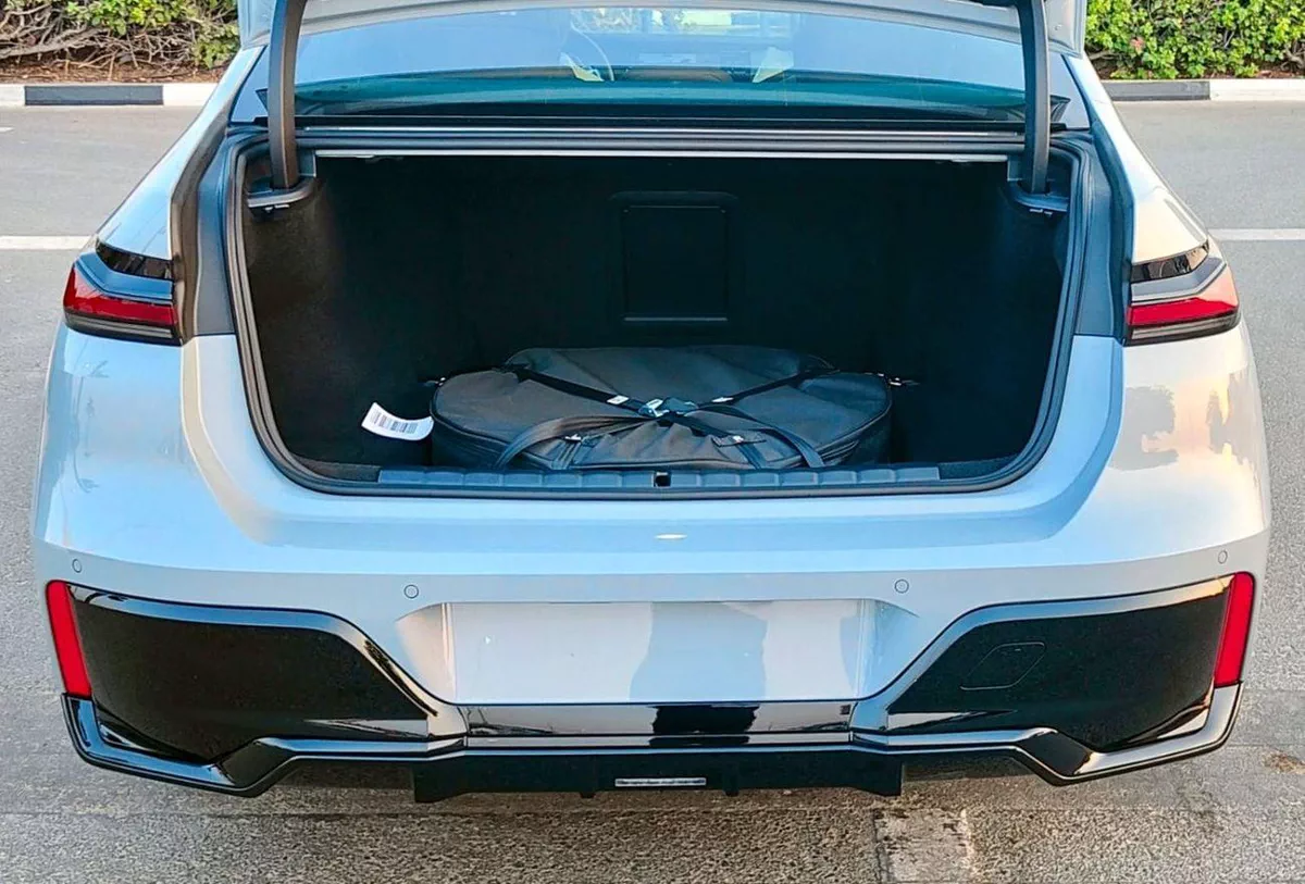 BMW 740i MASTERCLASS M SPORT PACKAGE-12-0