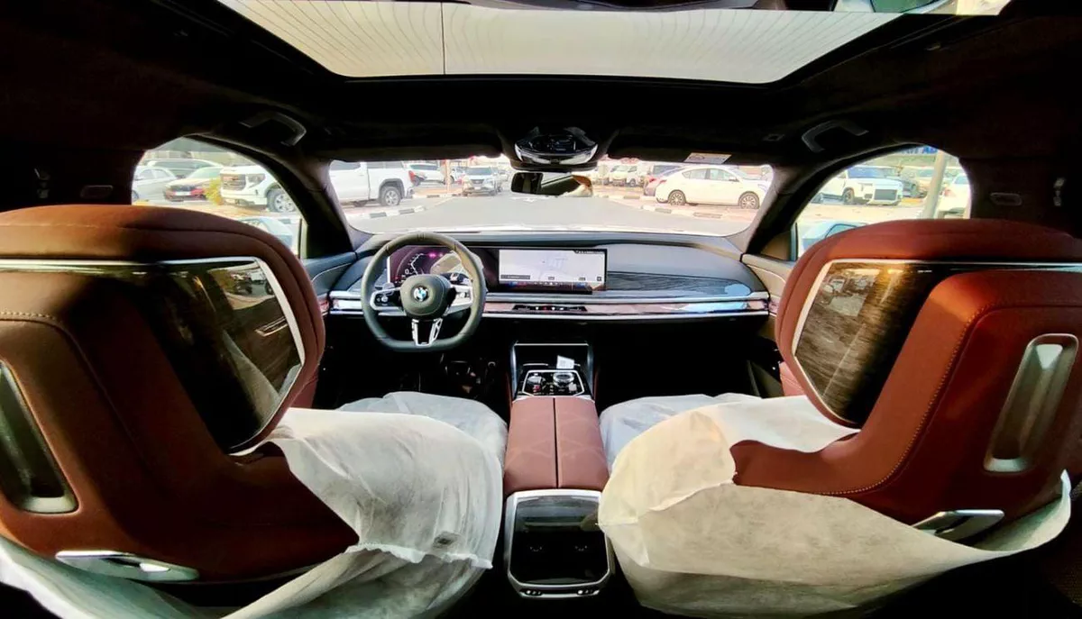 BMW 740i MASTERCLASS M SPORT PACKAGE-7-0