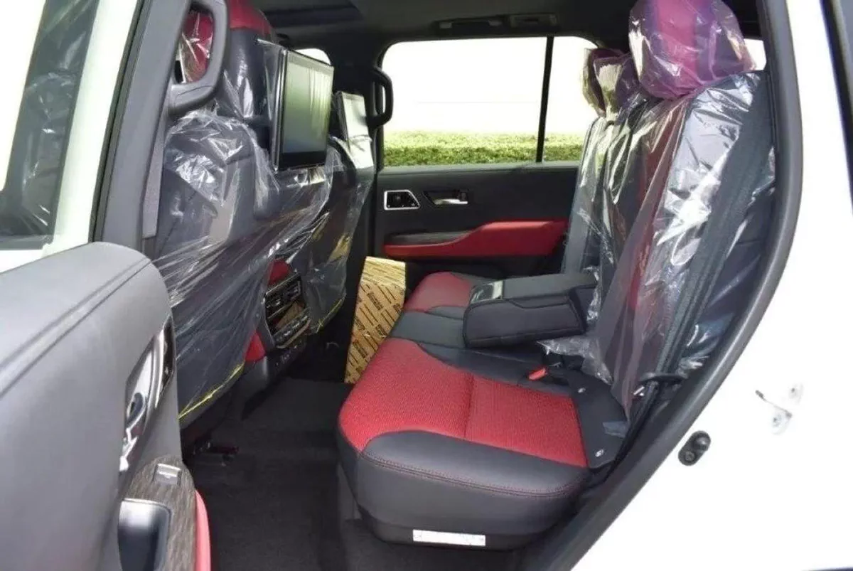 Toyota Land Cruiser GR SPORT 2024 TOYOTA LAND CRUISER 300 GR-SPORT V6 3.3L TWIN TURBO AT-9-0