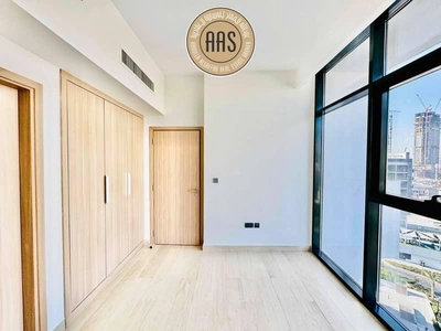 Hot Offer•Ready To Move•Higher Floor Semi-Furnished 1BHK•4 Cheques-7