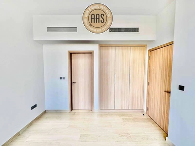 Hot Offer•Ready To Move•Higher Floor Semi-Furnished 1BHK•4 Cheques-8