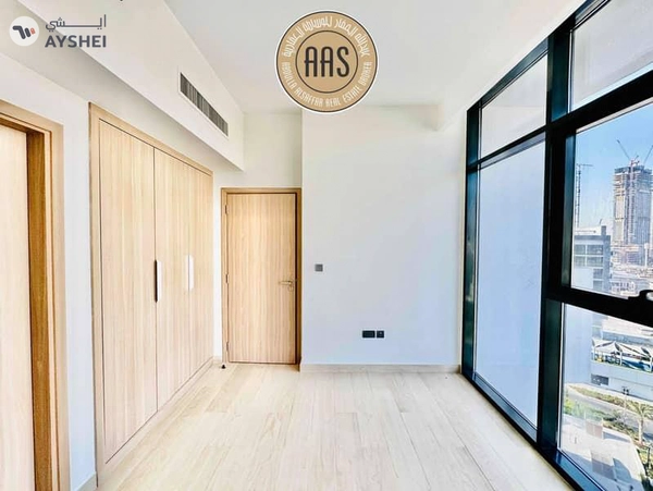 Hot Offer•Ready To Move•Higher Floor Semi-Furnished 1BHK•4 Cheques