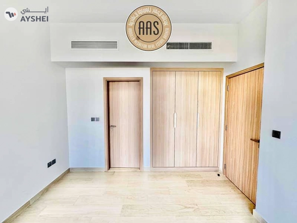 Hot Offer•Ready To Move•Higher Floor Semi-Furnished 1BHK•4 Cheques