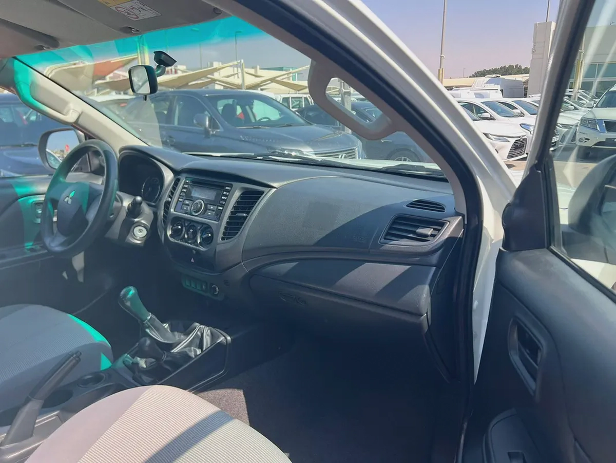 2021 Mitsubishi L200 | Petrol | 4X4 | Manual | GCC | Ref#1018-9-9