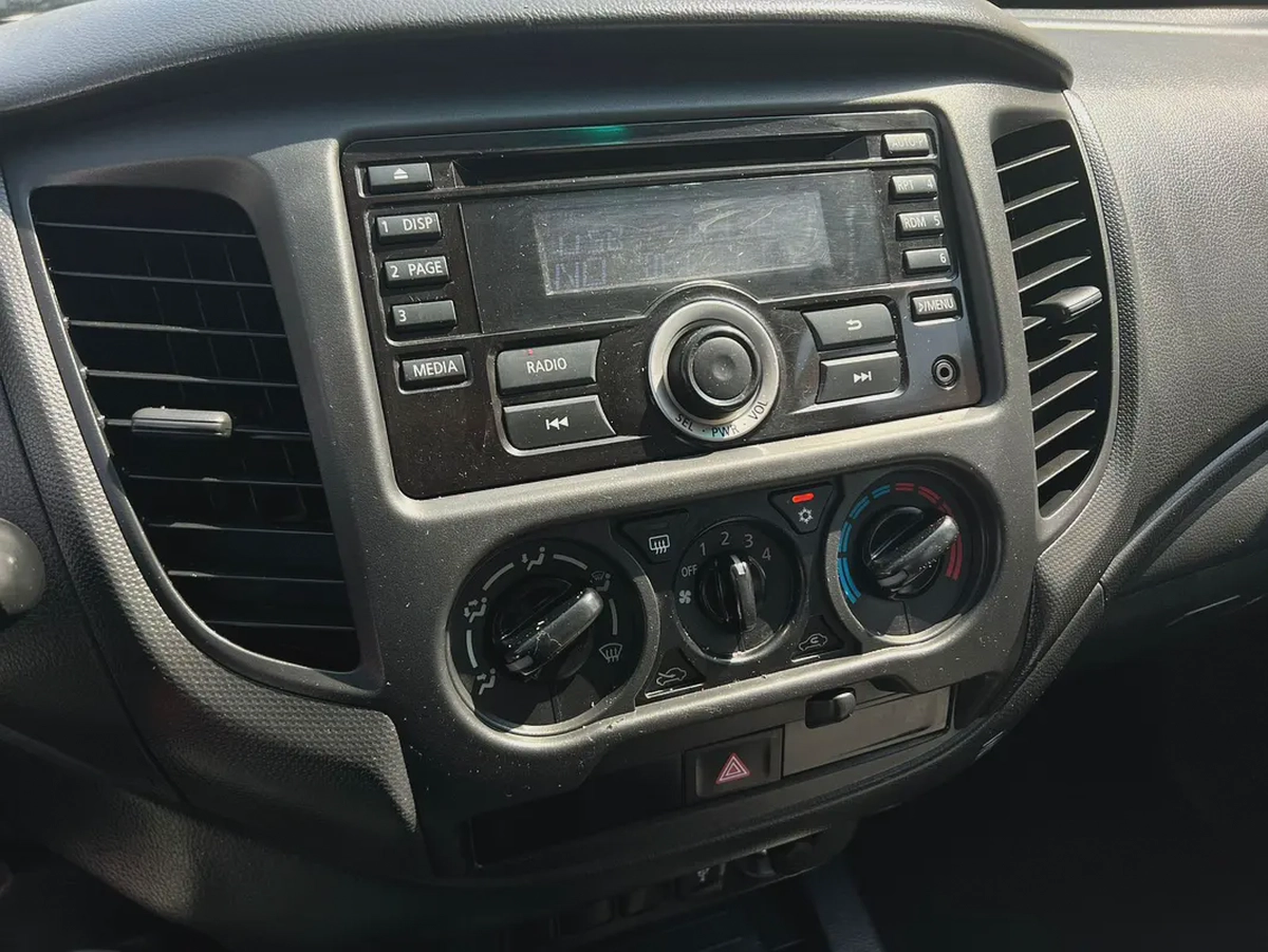 2021 Mitsubishi L200 | Petrol | 4X4 | Manual | GCC | Ref#1018-17-17