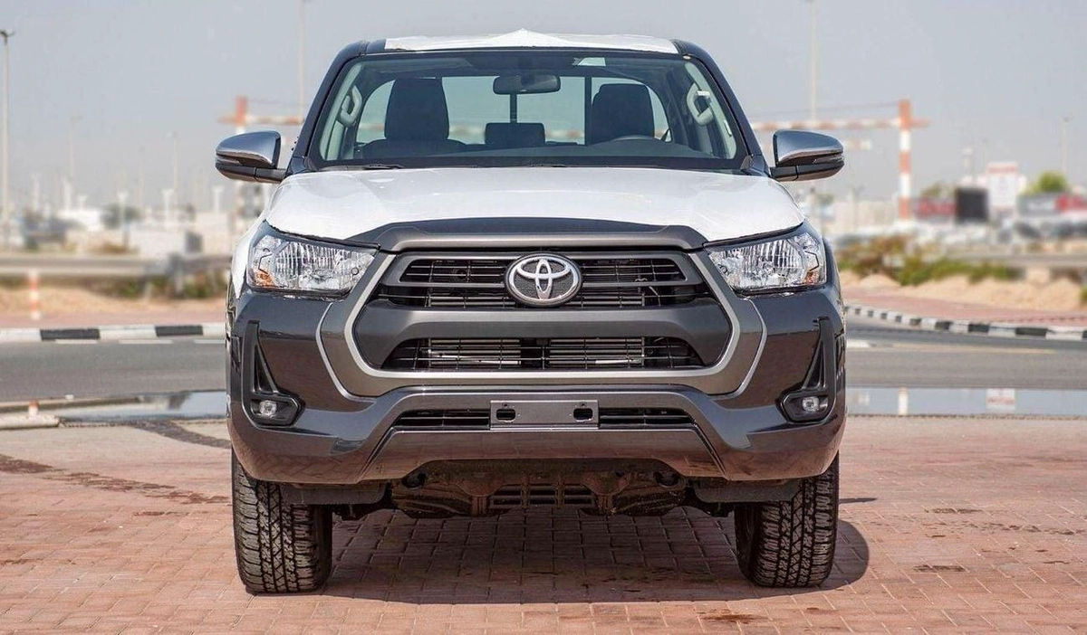 Toyota Hilux SGLX TOYOTA HILUX 2.4L MID OPTION A/T MY2025 FOR EXPORT