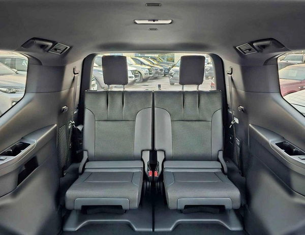 Toyota Land Cruiser GXR 3.3 Diesel TWIN TURBO | FULL OPTION | JBL Speakers (CODE # GXR)