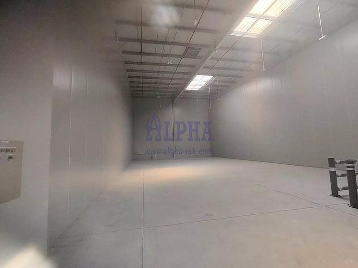 Large Sizes Warehouses | 1000 sqm | 3000 Kw| Al Hamra freezone-7-7