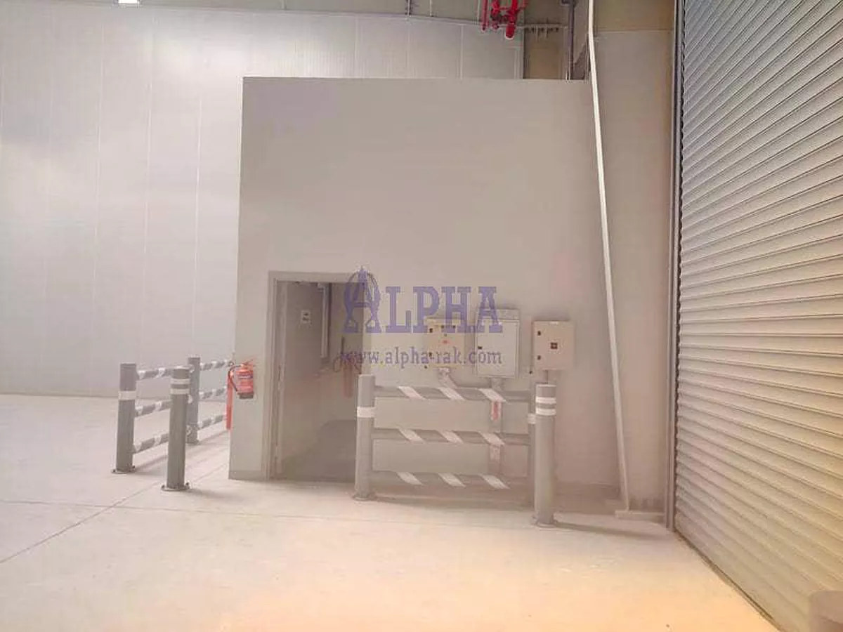 Large Sizes Warehouses | 1000 sqm | 3000 Kw| Al Hamra freezone-6-6