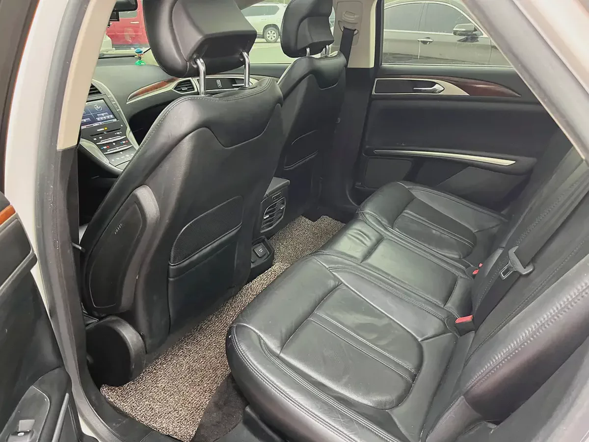 Lincoln mkz-11-11