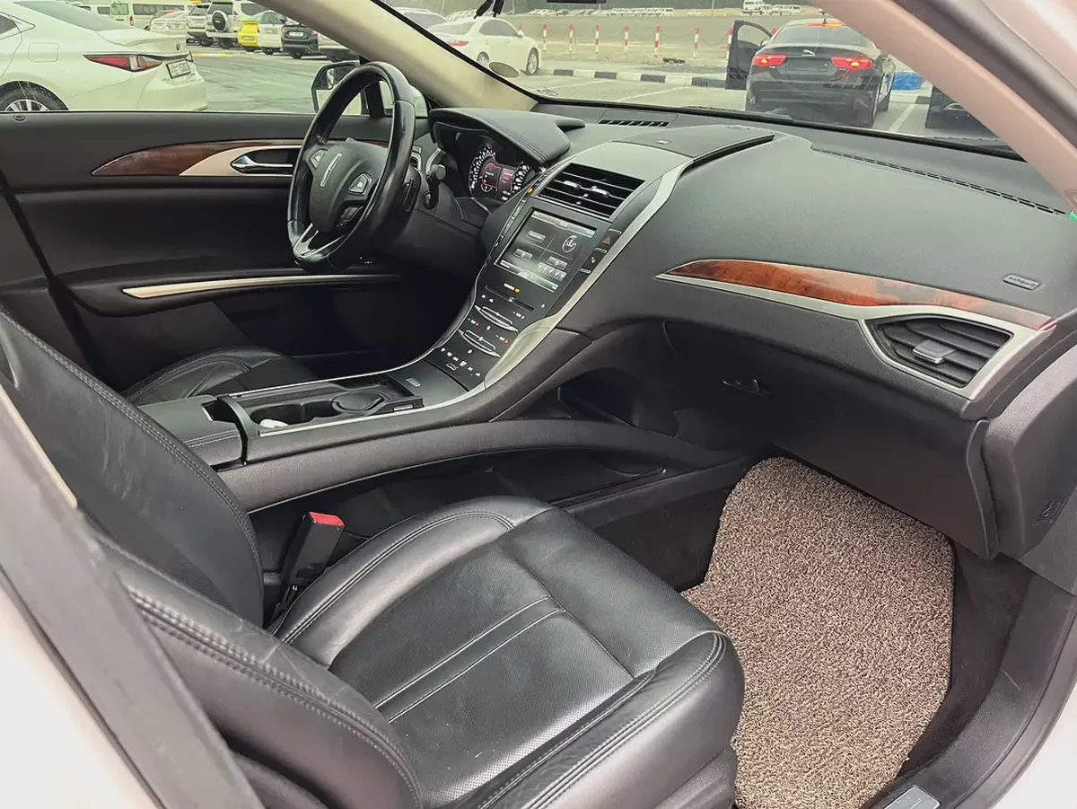 Lincoln mkz-6-6