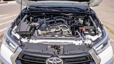 Toyota Hilux TOYOTA HILUX DC 2.7P MT 4X4 MY2023 – WHITE-18