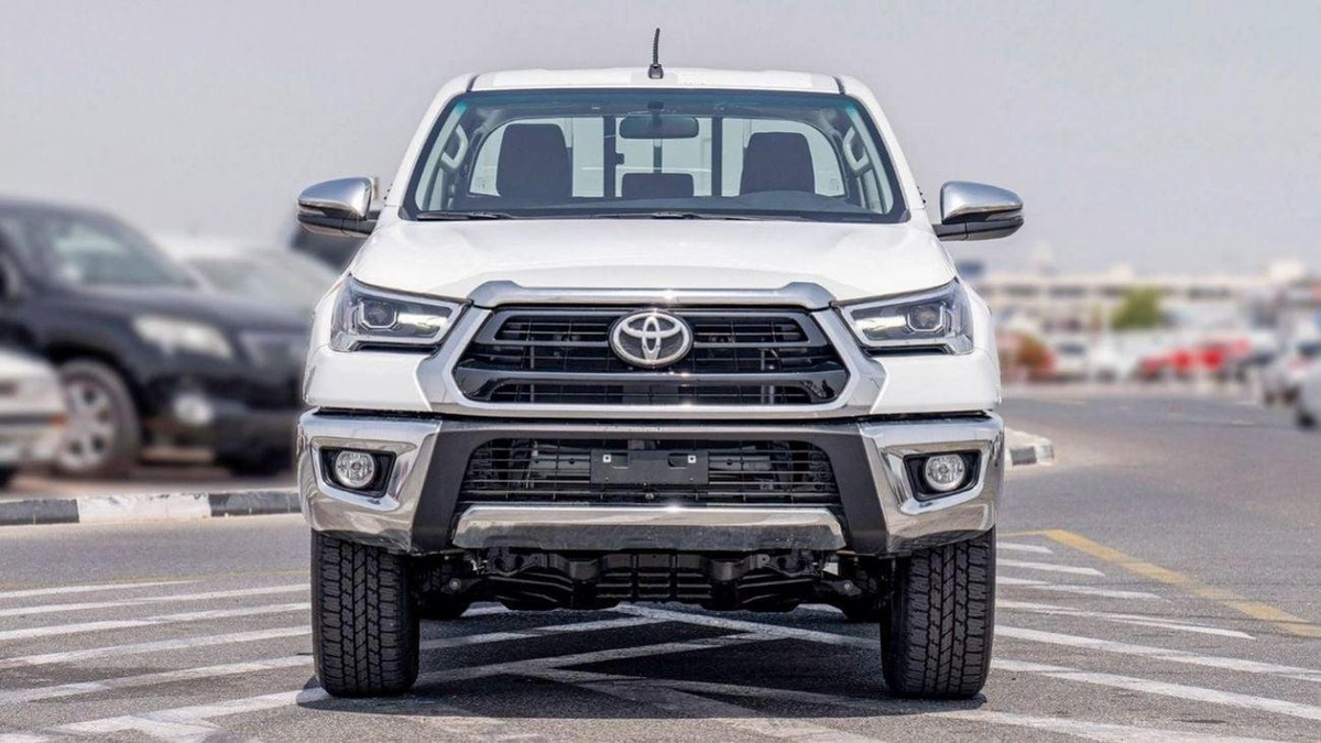 Toyota Hilux TOYOTA HILUX DC 2.7P MT 4X4 MY2023 – WHITE-1-0