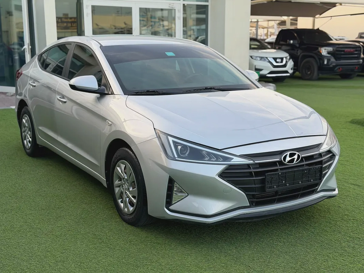 Hyundai Elantra GLS 2019 - GCC Specs - Excellent Condition-1-1