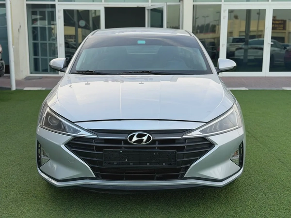 Hyundai Elantra GLS 2019 - GCC Specs - Excellent Condition