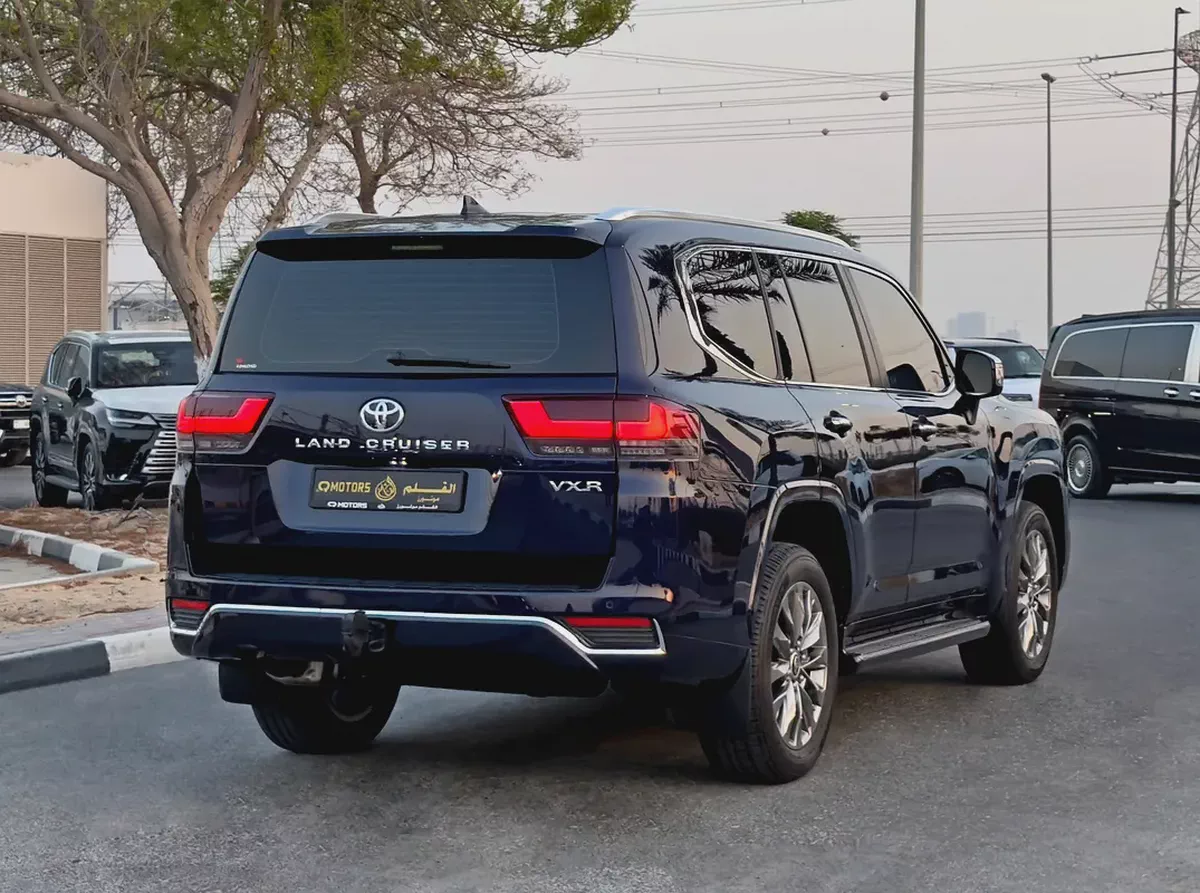 2023 Toyota Land Cruiser VXR 4.0l, Dealer Warranty, GCC Specifications-6-6