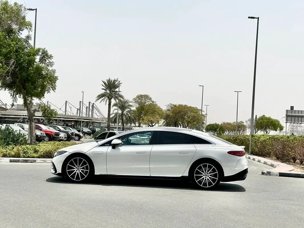 Mercedes Benz EQS450+ 2023 included warranty service contract