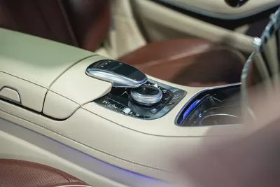 Pristine 2020 Mercedes-Benz S-Class S 560 4MATIC | GCC Specs-12