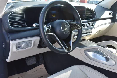 MERCEDES BENZ GLS450 4MATIC 2024 | BLACK-5