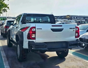 Toyota Hilux GR SPORT WIDE BODY / 4.0L PETROL V6 / TRIP TRONIC / 360*CAMERA / DRIVER PWR SEATS WITH