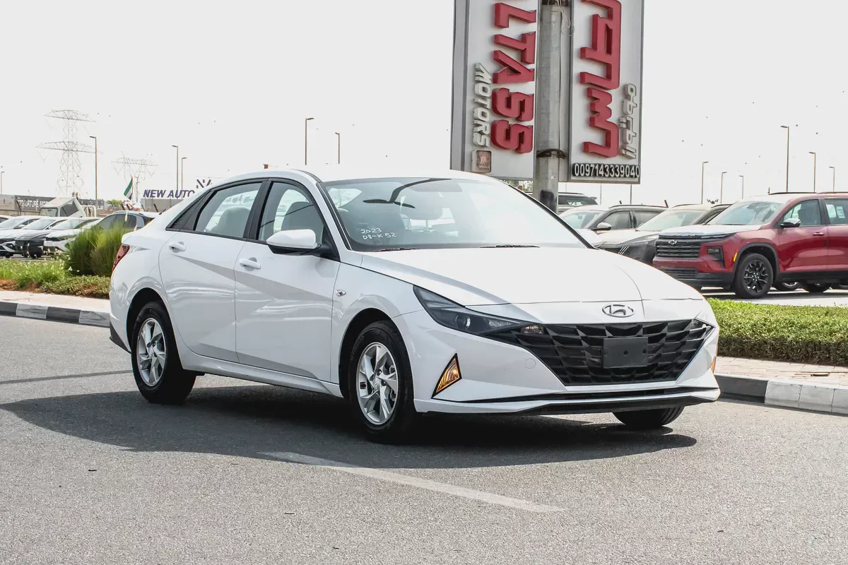 2023 HYUNDAI ELANTRA – GCC SPECS – ONLY 52,000 KM – FULL SERVICE HISTORY