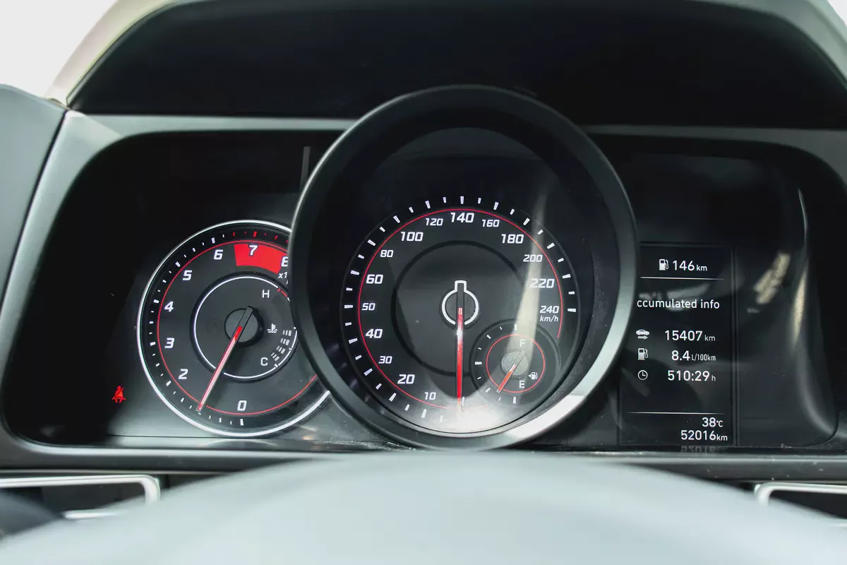 2023 HYUNDAI ELANTRA – GCC SPECS – ONLY 52,000 KM – FULL SERVICE HISTORY-8-8