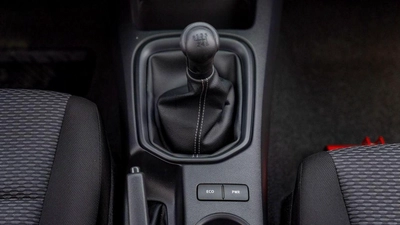 Toyota Hilux DLX HILUX 2.4L MED OPTION DIESEL 2024-11