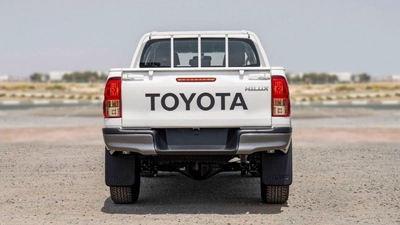 Toyota Hilux DLX HILUX 2.4L MED OPTION DIESEL 2024-5
