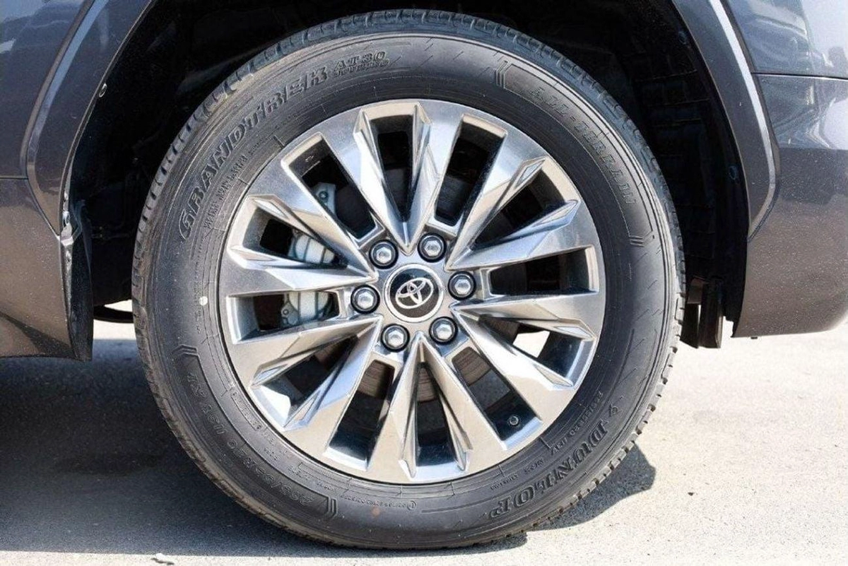 Toyota Land Cruiser GXR-9-9