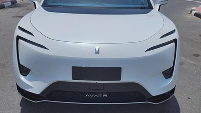 AVATR 11 SPORT VIP 4-Seat (Matte White)-2