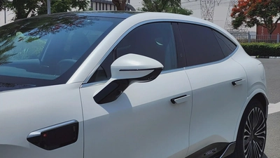 AVATR 11 SPORT VIP 4-Seat (Matte White)-5