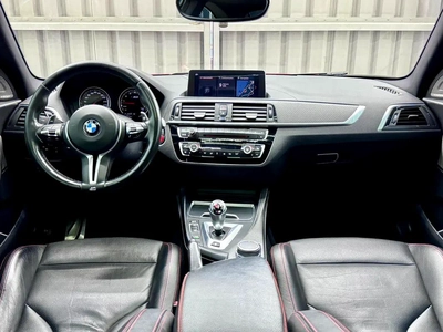 BMW 2019 | GCC specs | Low Mileage | Well maintained | AGMC Full service History-5