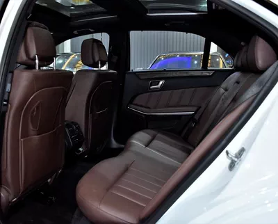 Mercedes Benz E500 ( 2016 Model ) in White Color GCC Specs-9
