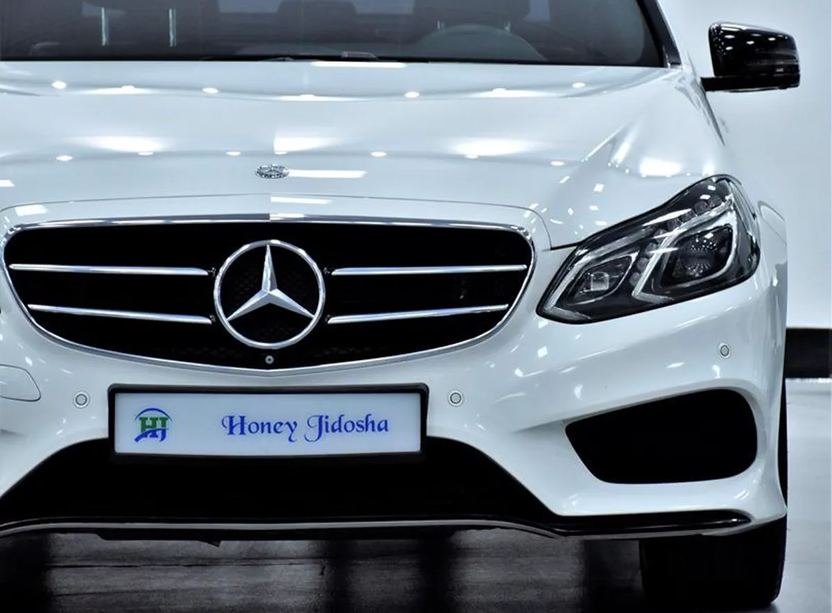 Mercedes Benz E500 ( 2016 Model ) in White Color GCC Specs-1-1