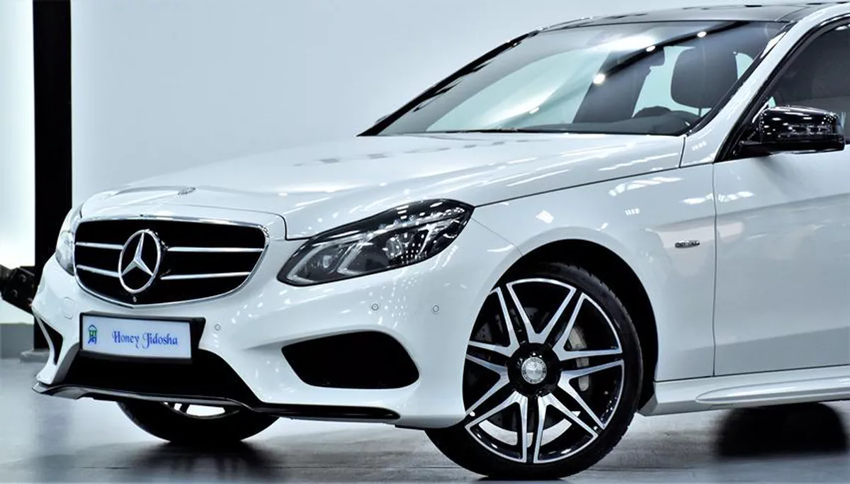 Mercedes Benz E500 ( 2016 Model ) in White Color GCC Specs-4-4