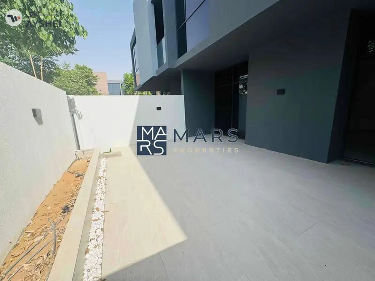 Spacious 4-Bedroom Townhouse for Rent in Masaar Robinia – AED 150K Modern design,-17-17