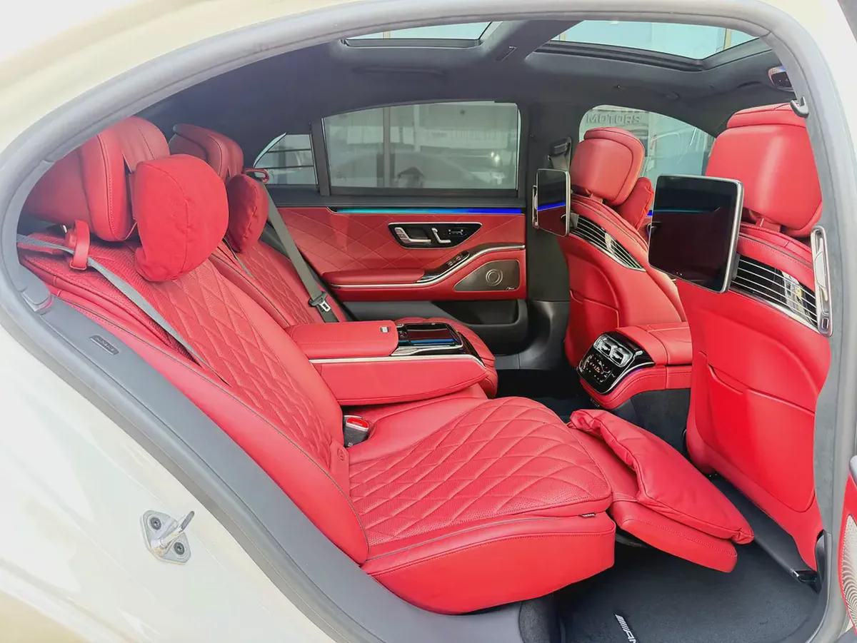 مرسيدس بنز S 580 4 MATIC ابيض / احمر 2023 (خليجي)-11-11