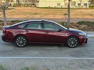 Toyota Avalon 2016 limited-6